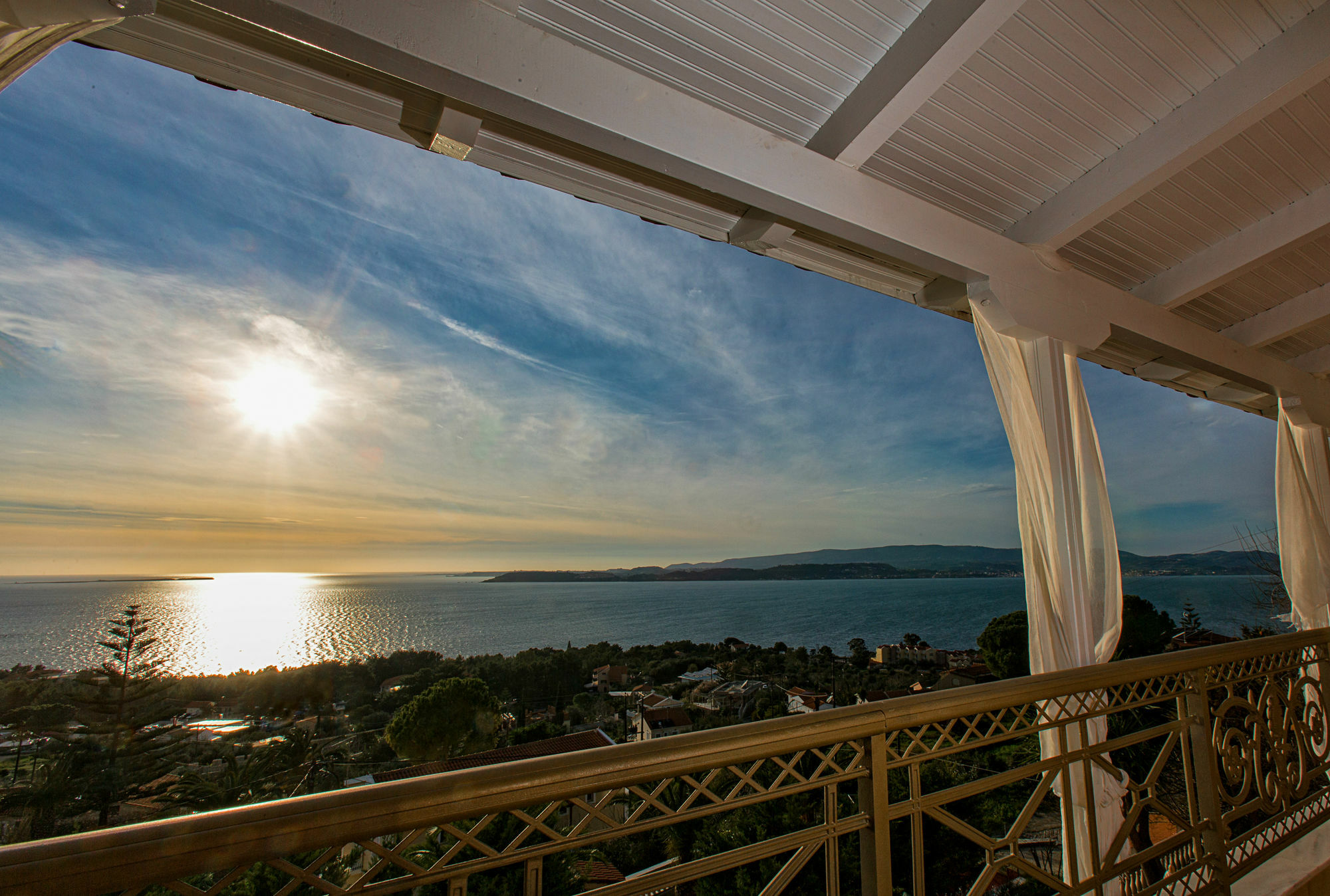 Sunshine Resort Lassi  Buitenkant foto